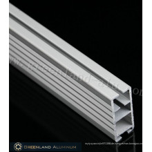 Untere Schiene aus Aluminium in schwerer Ausführung in quadratischer Form